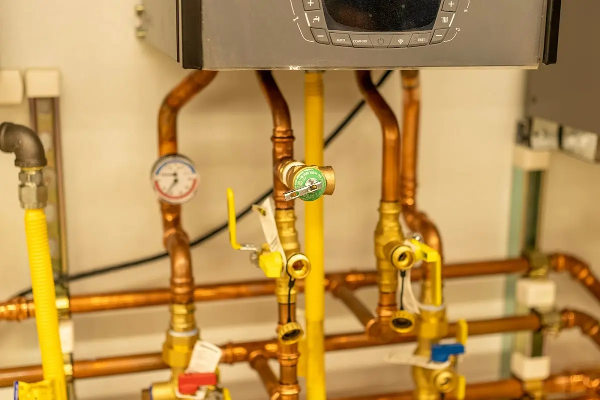 Licensed technician providing Slab Leak Repair for a homeowner in Collingswood